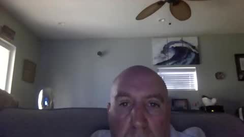 icumming online show from April 19, 4:19 pm