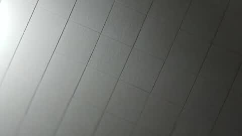 Snapshot of icyfucktoy chatting on December 18, 6:32 am icyfucktoy online show from December 18, 6:32 am