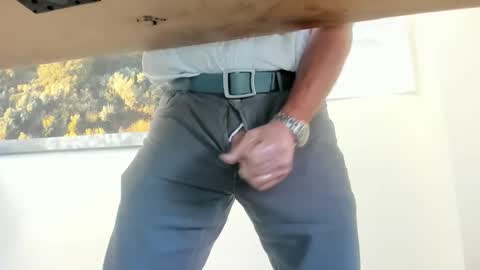 idfunguy2023 online show from September 26, 8:39 pm