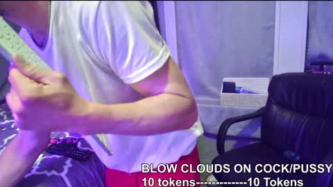 Snapshot of igetherwetter chatting on December 30, 6:42 am Amiri Roue online show from December 30, 6:42 am