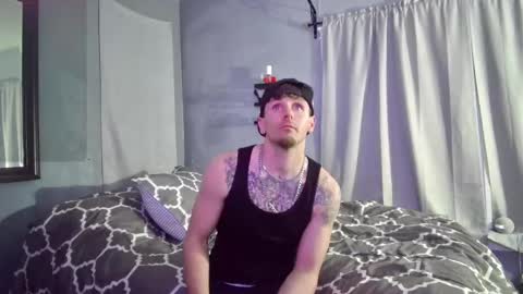 Snapshot of igetherwetter chatting on March 12, 3:57 am Amiri Roue online show from March 12, 3:57 am