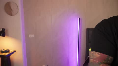 Igor scott online show from April 5, 11:46 pm