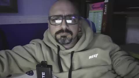 Snapshot of igorargen4 chatting on October 7, 1:01 am igorargen4 online show from October 7, 1:01 am