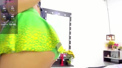 Isabella online show from January 9, 5:40 pm