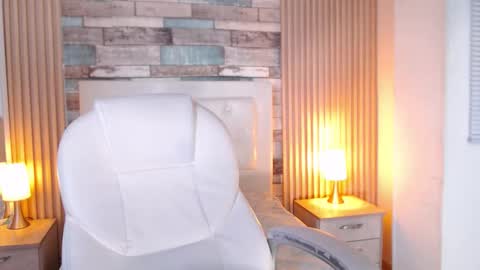 Isa online show from November 10, 8:22 pm