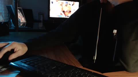 Michael online show from December 8, 1:19 am