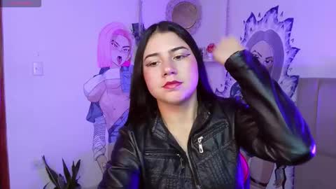 ilayra_smith online show from November 3, 9:05 pm