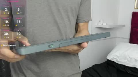 ilia673059 online show from April 22, 3:13 am