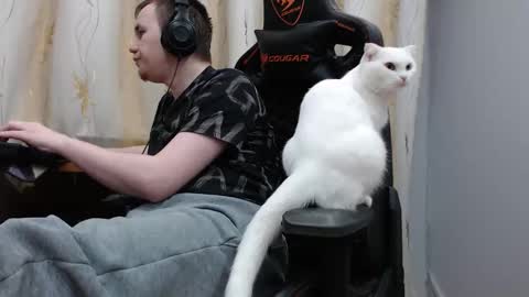 lord online show from November 6, 12:30 pm