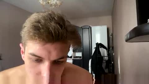 ilyahrr online show from March 27, 9:32 am