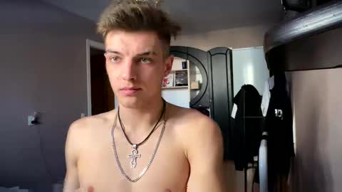 ilyahrr online show from March 19, 5:35 am