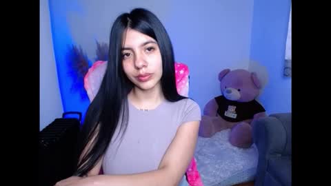 Alyn online show from November 13, 3:04 pm