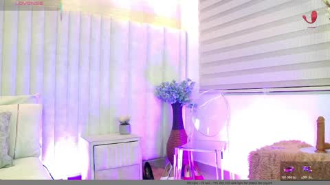 Helina online show from April 8, 12:30 pm