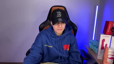 Laia online show from March 10, 11:49 pm