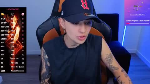 Laia online show from September 18, 6:12 pm