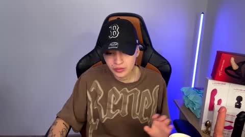 Laia online show from March 6, 8:48 pm