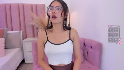 Lilyy  online show from April 19, 1:34 pm