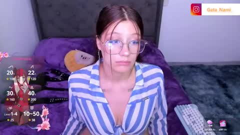 im_lu_ online show from December 16, 10:45 pm