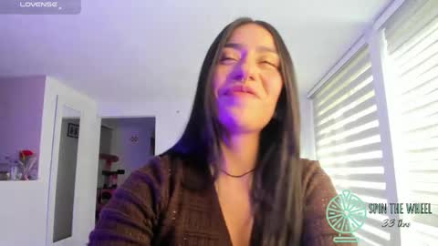 im_mariana online show from April 11, 9:30 pm