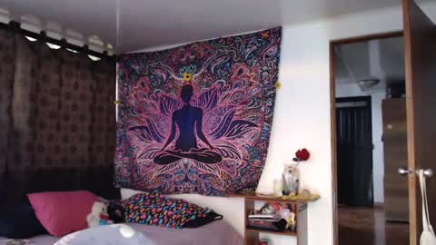 Cutie pie online show from September 12, 10:45 pm