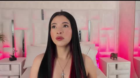 Snapshot of im_nika_ chatting on October 20, 12:43 pm Nika online show from October 20, 12:43 pm