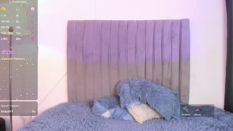 Perseo - Help me with 50 thumbs up online show from February 6, 9:17 pm