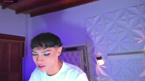 im_sebaslopez online show from April 1, 7:22 pm