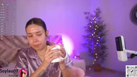 imjess_ online show from March 25, 6:14 pm