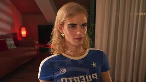 sasha hethey online show from April 19, 11:18 pm