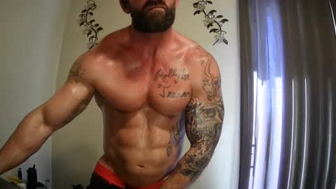 Majordadbod101 online show from February 25, 4:04 pm