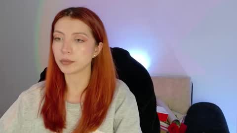 Sienna online show from February 2, 9:11 pm