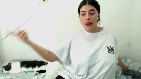 imsweetlips online show from March 29, 3:24 pm