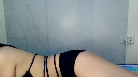 imurislandgirl online show from January 6, 6:31 pm