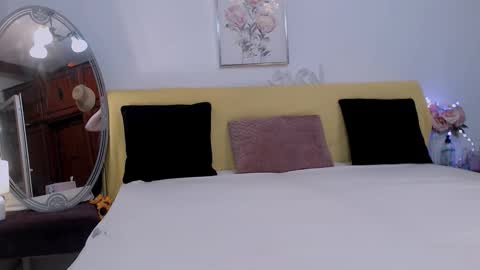 Ina online show from December 3, 10:43 pm