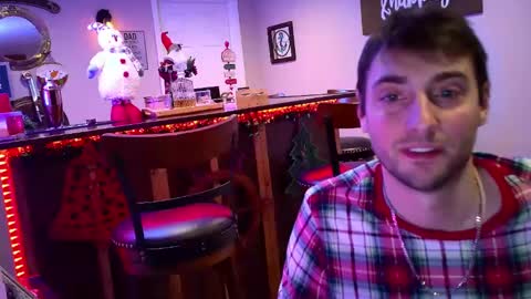 Snapshot of incognitocameltoe chatting on December 8, 6:22 am incognitocameltoe online show from December 8, 6:22 am