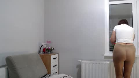 Della online show from January 11, 12:40 pm