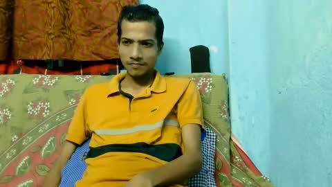 Snapshot of indian_bengali_boy chatting on September 14, 7:59 pm Suman Leo online show from September 14, 7:59 pm