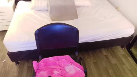 indian_whore18 online show from March 21, 8:19 am