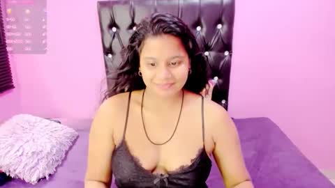 PARADISEQUEEN online show from February 8, 9:24 am