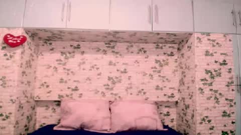 indianpeaches online show from December 14, 1:56 am