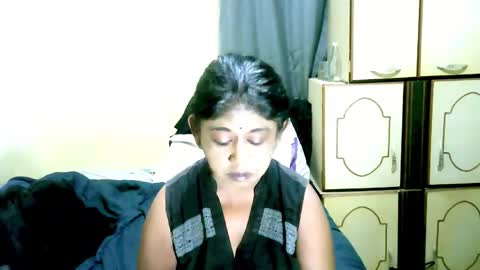 indianpleasures21 online show from June 4, 7:09 pm
