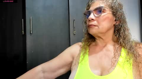 indiraa_channell online show from April 29, 10:47 pm