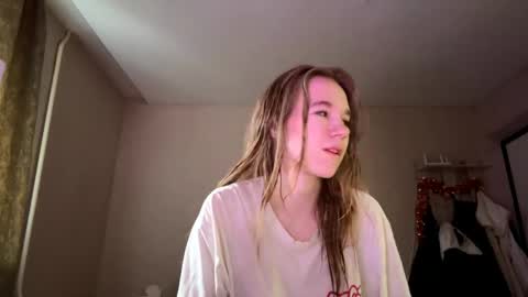 Sofia online show from April 21, 2:13 pm