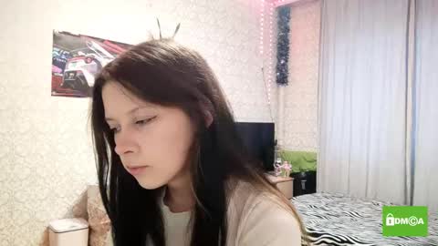 Emma online show from October 17, 11:25 am