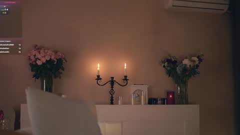 Im Senise Welcome to my room My instagram  online show from December 27, 9:17 am