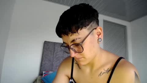 lyan onlyfans n linda online show from February 15, 7:01 pm