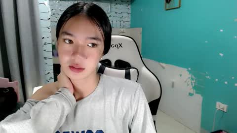 Reign online show from March 10, 8:35 pm