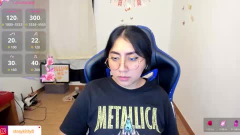 Luna        online show from February 20, 10:01 pm