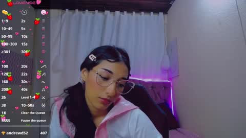 Luna moon online show from December 11, 6:09 pm