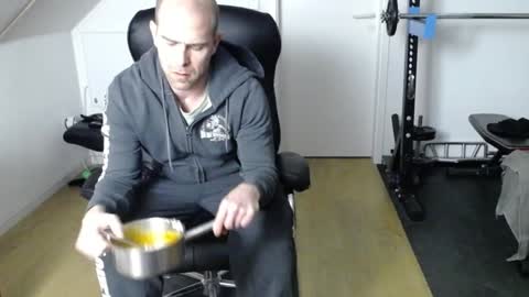 insanemaxxx online show from December 12, 6:42 pm